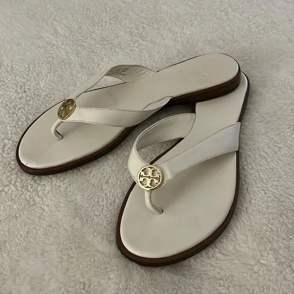 Poshmark tory cheap burch sandals
